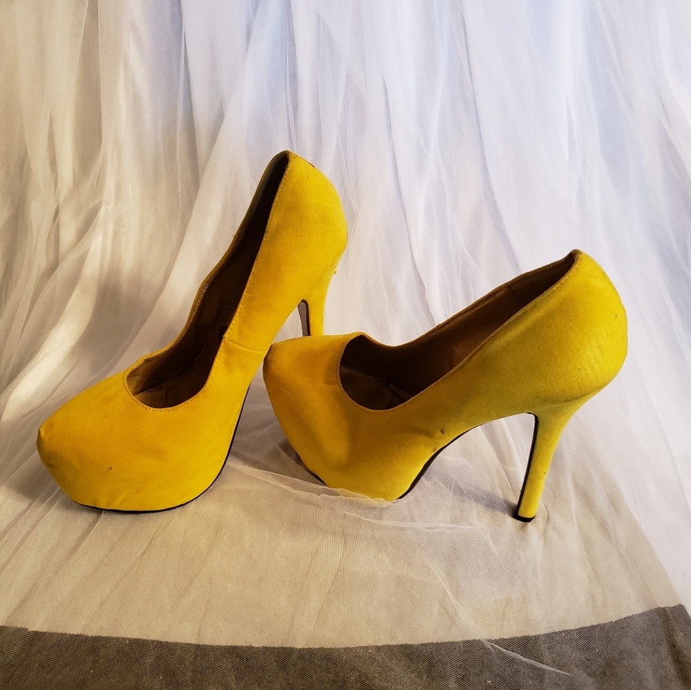 pumps - Picture 4 of 4